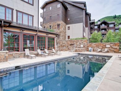 Ski In Ski Out Vacation Rental Sleeps 7 Guests